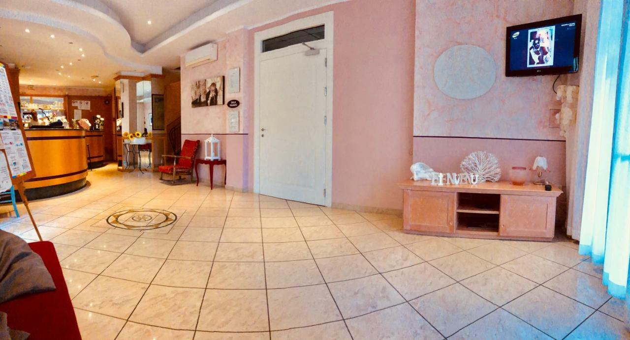 Hotel Villa Lieta Rimini Exterior photo